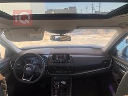 نيسان روج